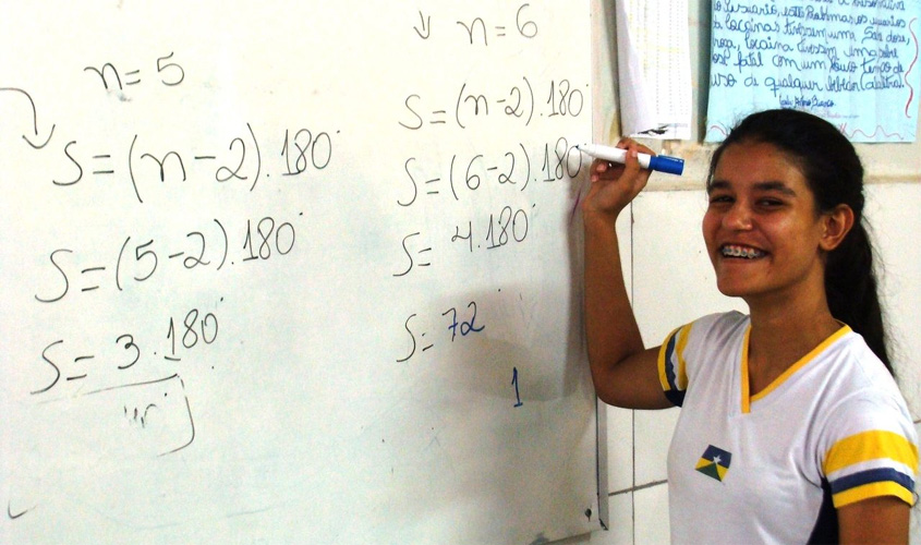Aluna da Escola Estadual Antônio Bianco, em Ji-Paraná, é medalha de bronze na Olimpíada de Matemática