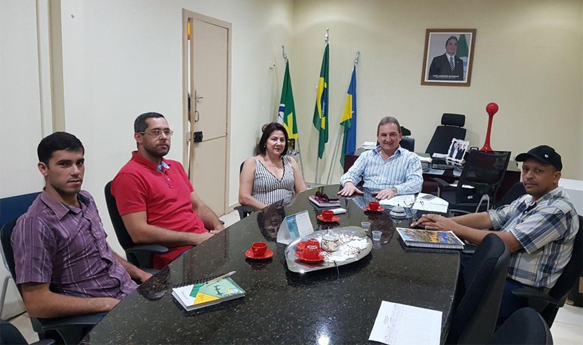 Emater busca apoio da Prefeitura de Rolim de Moura para realização da 3ª rodada de negócios da Zona da Mata
