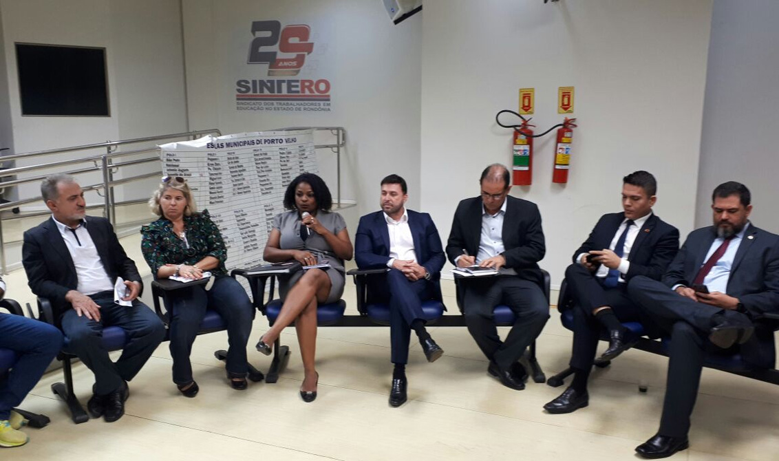 Governo marca reunião com o Sintero para apresentar proposta aos trabalhadores em educação