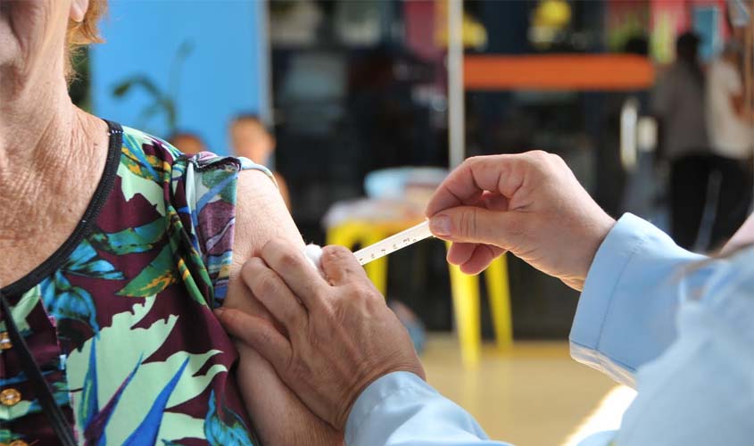Baixa adesão dos grupos de riscos à vacina contra influeza preocupa Semusa