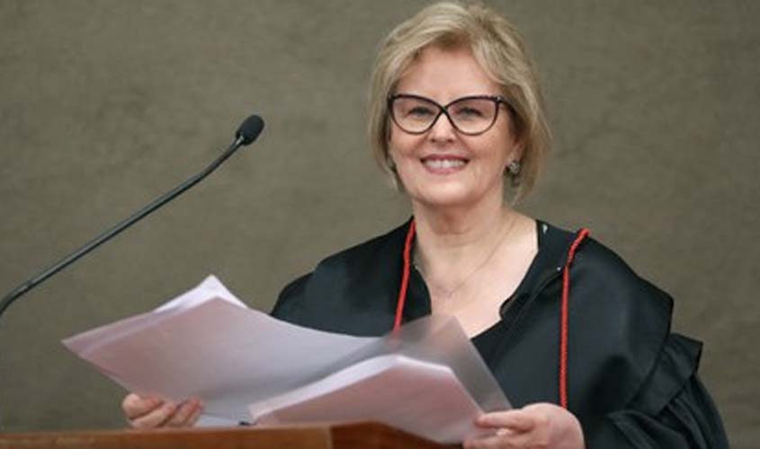 Em discurso de posse, ministra Rosa Weber destaca papel do TSE no aperfeiçoamento da democracia