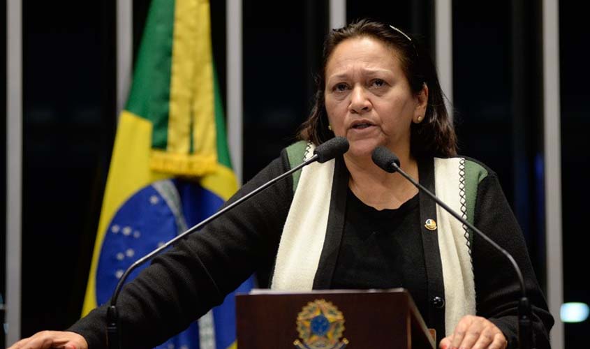 Fátima Bezerra diz que prisão de Lula é injusta e arbitrária