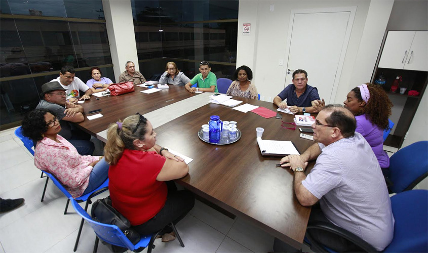 Em reunião com o Sintero, Maurão é informado sobre demora nas aposentadorias