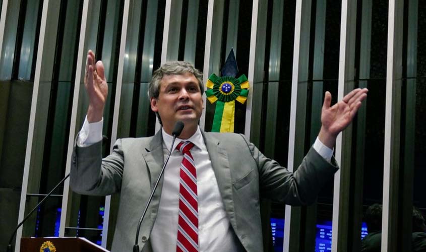 Lindbergh Farias destaca avanço de Lula nas pesquisas eleitorais     