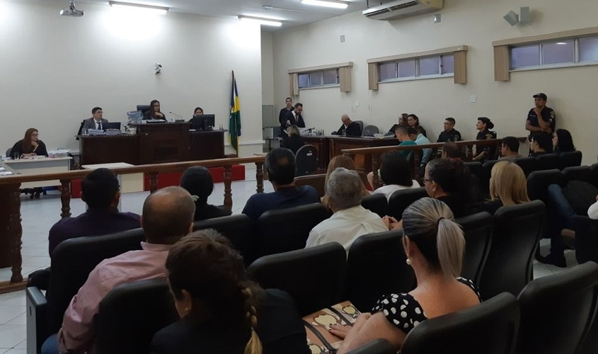 Jurados condenam três acusados de assassinar ex-prefeito de Candeias 