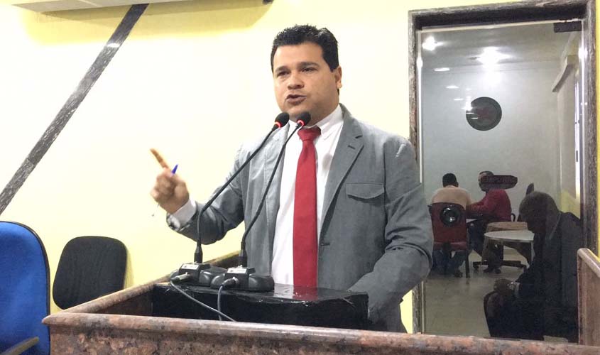 Marcelo Cruz entra na justiça contra lei que vai viabilizar construção do Hospital de Urgência