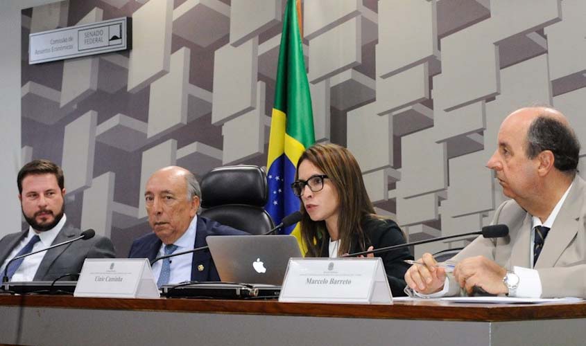 Especialistas criticam burocracia para o funcionamento das empresas no Brasil