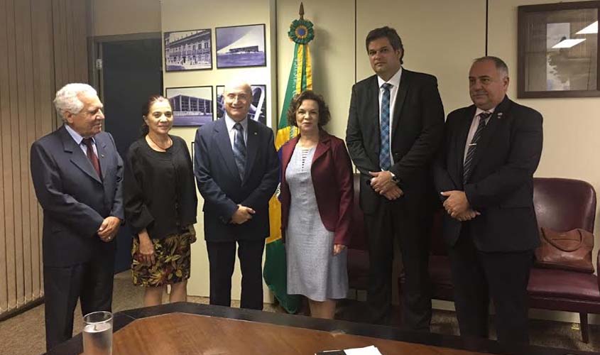 Marinha Raupp trabalha para implantação da Casa da Mulher Brasileira em Rondônia