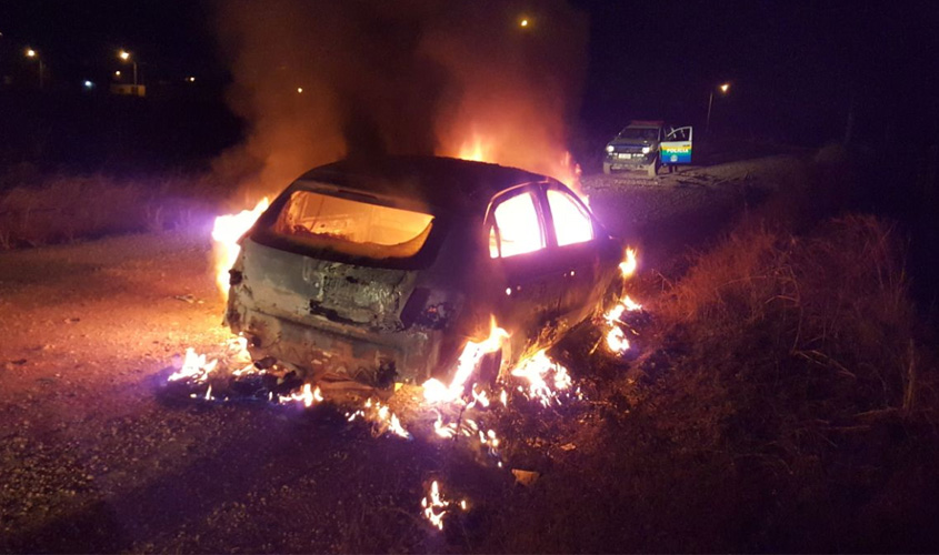 Bandidos matam sitiante roubam seu carro e ateiam fogo