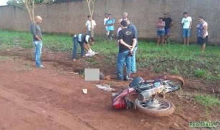 Homem em moto roubada  é atropelado e morto na capital