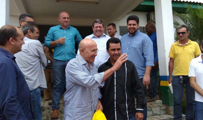Jean Oliveira acompanha governador levando melhorias para Alto Alegre dos Parecis