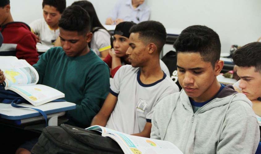 Pesquisas de campo da Seduc avaliam problemas em escolas que não alcançam resultados ideais na educação básica em Rondônia