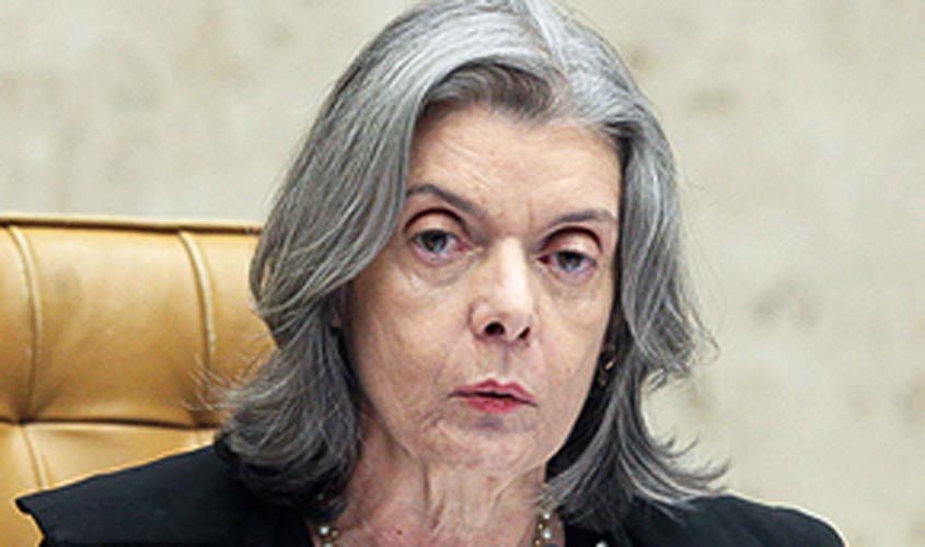 Não temos saudades de regimes sem direitos, diz ministra Carmen Lúcia