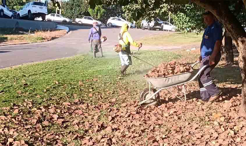 Prefeitura segue com serviços de limpeza