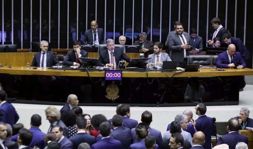 Câmara aprova MP que reorganiza ministérios do governo Lula  