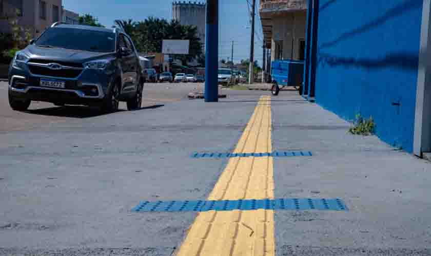Construção de calçadas segue normas de padronização