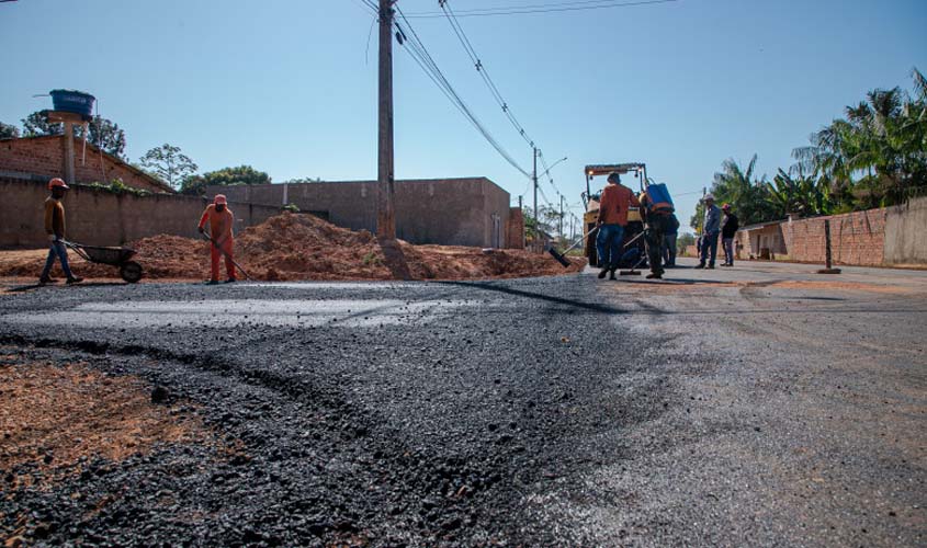 Moradores da avenida Rio de Janeiro falam dos benefícios do asfaltamento