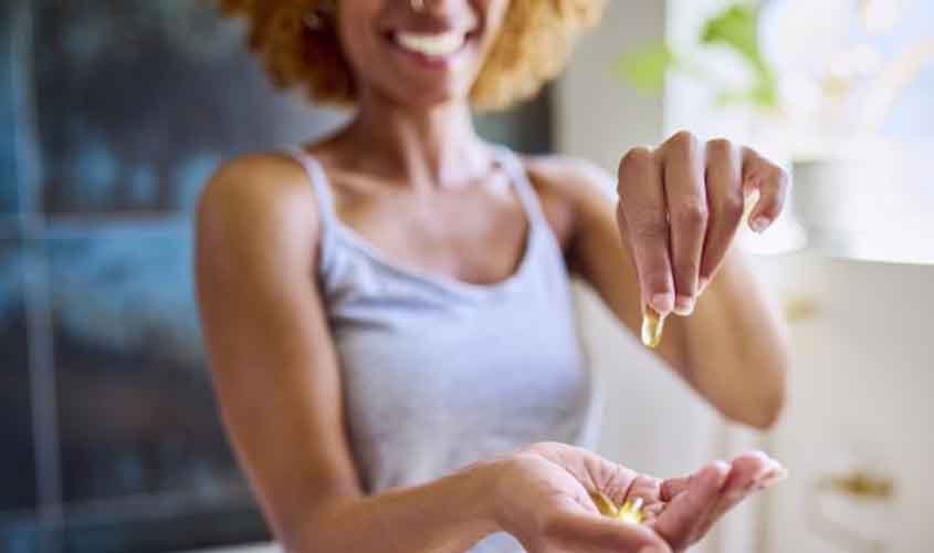 Suplementação alimentar para mulheres: o que é preciso saber antes de começar