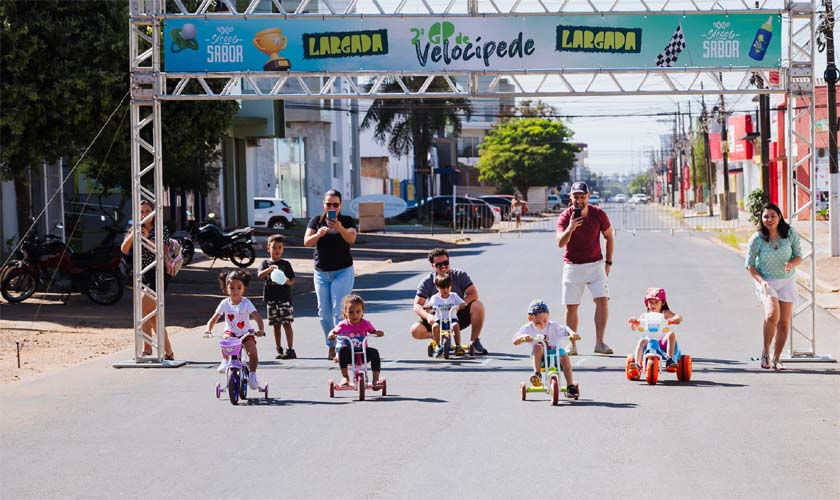 Crianças se divertem no 2º GP de Velocípede do 6º Sicoob Sabor  