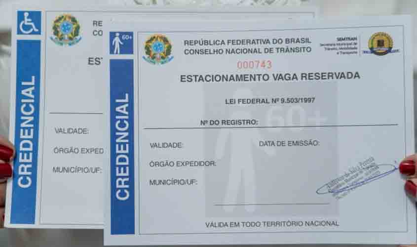 Idosos e pessoas com deficiência (PcD) podem solicitar a emissão de credencial para estacionamento em vagas exclusivas