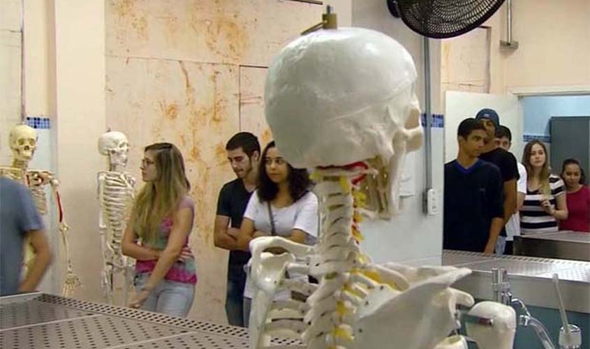  Jovem rondoniense sonha em cursar medicina e aposta em diferencial de curso técnico