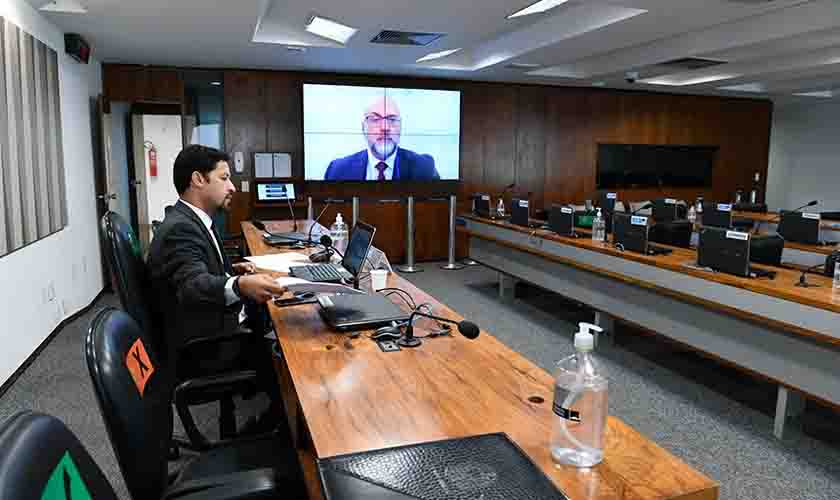 Versão eletrônica do real deve ser lançada até 2024, estima assessor do Banco Central 