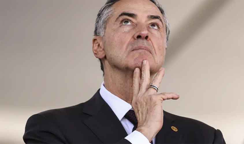 Barroso diz que julgamento de Bolsonaro ocorrerá com serenidade