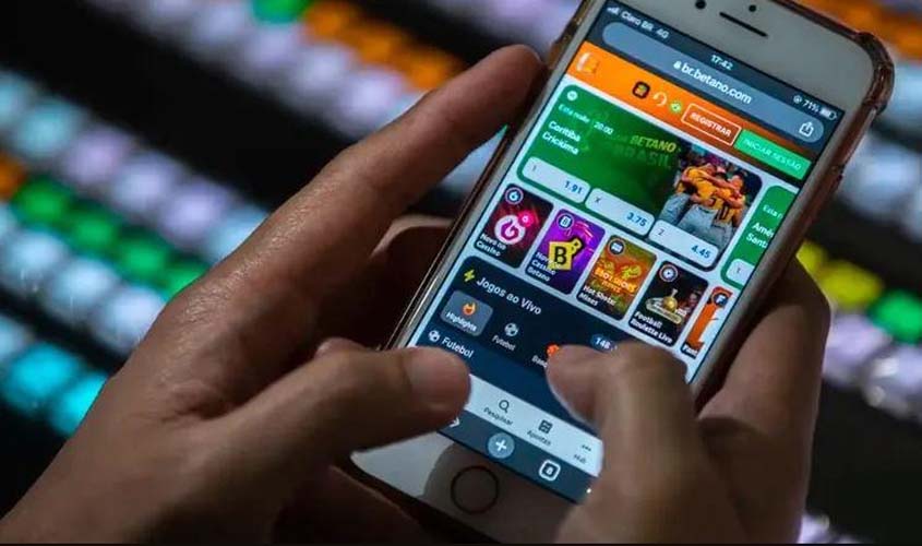 Apostar em bets será proibido para quem recebe benefício social