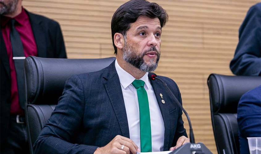 Projeto quer Dez Mandamentos em salas de aula de Rondônia