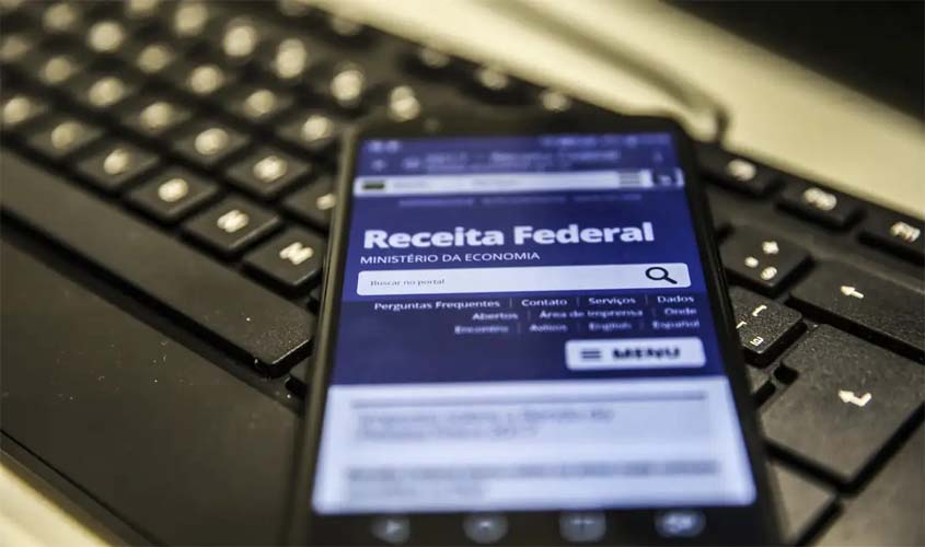 Técnico é indenizado após erro da empresa causar malha fina