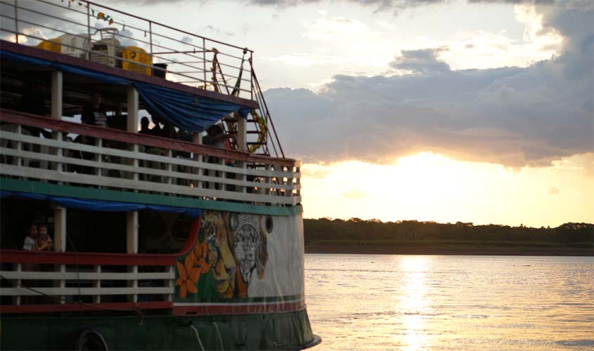Passeios de barco começam hoje em Porto Velho