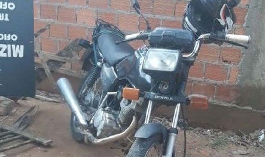 PM recupera motocicleta logo após furto e prende suspeito