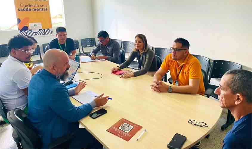 Intervenção psicossocial em adolescentes indígenas em conflito com a lei é tema de reunião na comarca de Guajará Mirim