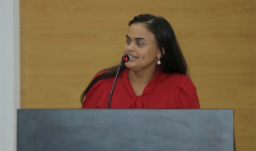 Deputada Dra. Taíssa Sousa comemora aprovação do Projeto de Lei de sua autoria que garante permanência de Escolas Cívico-Militares em Rondônia
