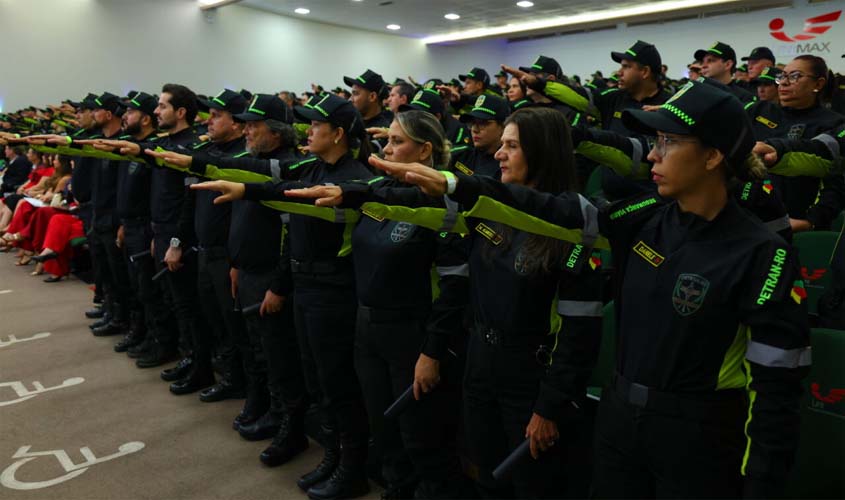 500 agentes reforçam trânsito com fiscalização e educação