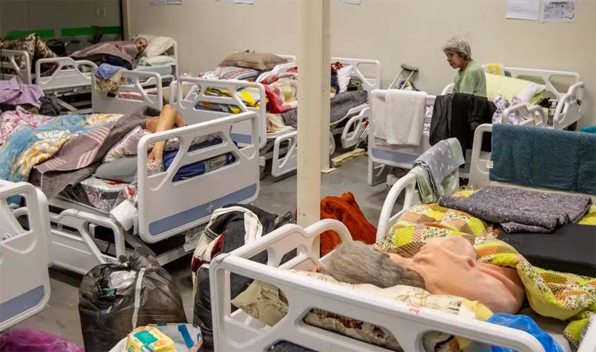 Saúde lança nova Caderneta da Pessoa Idosa