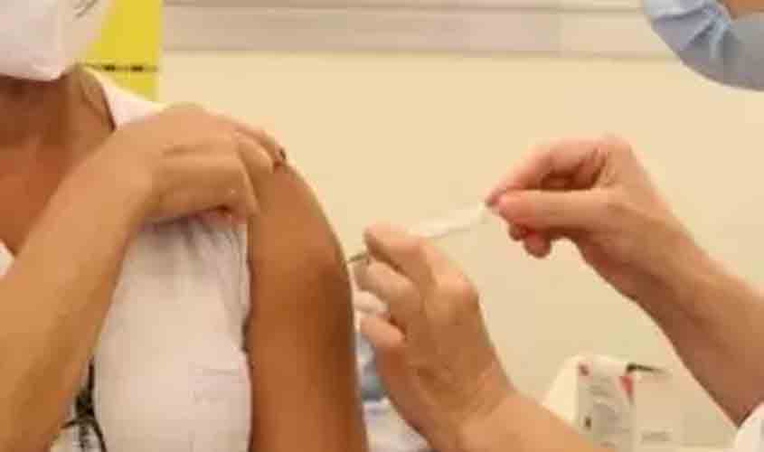Servidora da saúde vai à Delegacia e denuncia 'fura-fila' da vacina contra a covid-19