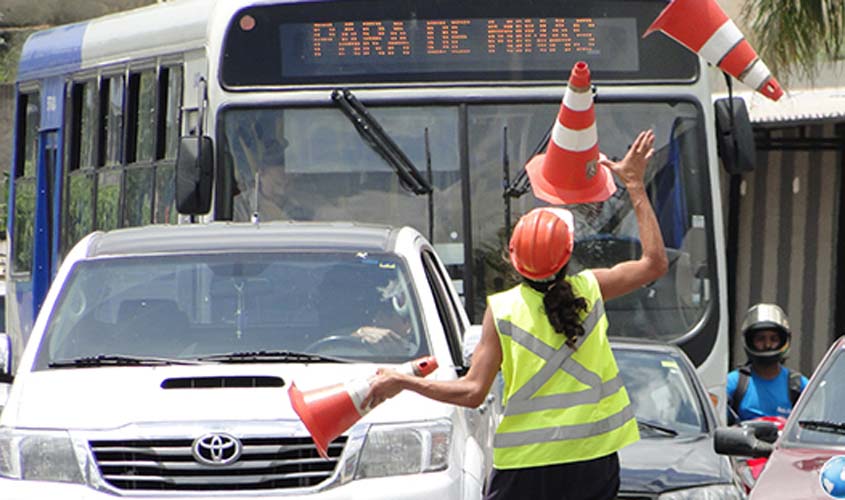 Um terço dos desempregados sobrevive com bicos e trabalhos temporários