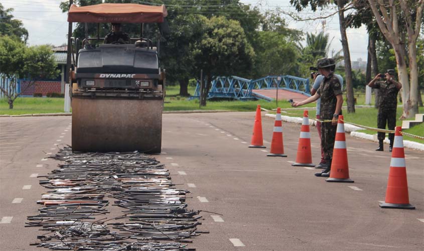 Armas provenientes de processos judiciais são destruídas pelo Exército