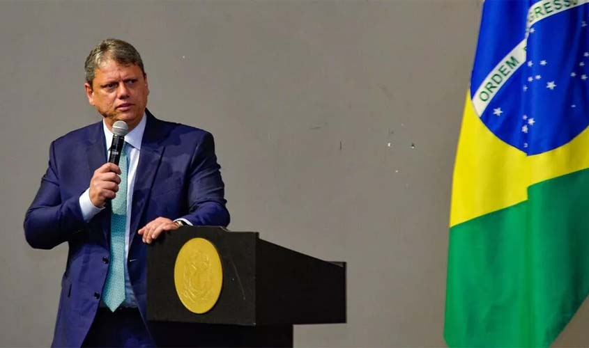 A extrema direita perfumada e o nascimento prematuro de um candidato