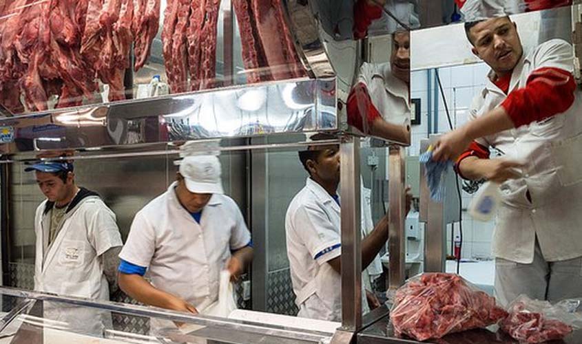 Produção de carne afeta desmatamento na Amazônia, dizem especialistas