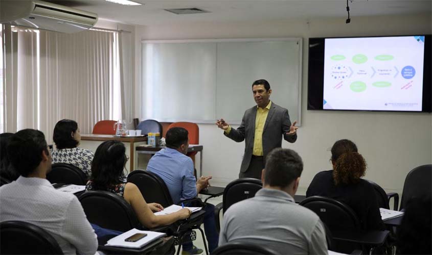 Gestores e técnicos participam de curso realizado pelo TCE-RO sobre orçamento público