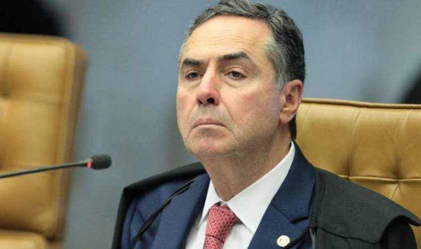 Barroso pede manifestação de Bolsonaro sobre pai de presidente da OAB