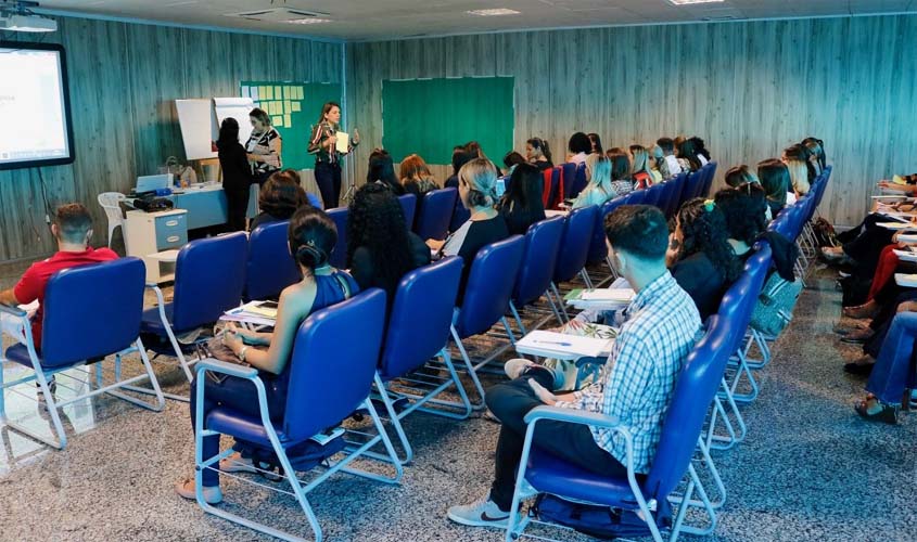 Técnicos que atuam com o Cadastro Único são treinados para melhor identificação das famílias de baixa renda em Rondônia