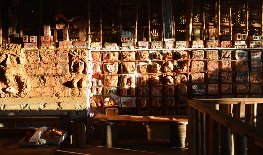 Mostra Cujuba convida artistas a criar arte com resíduos