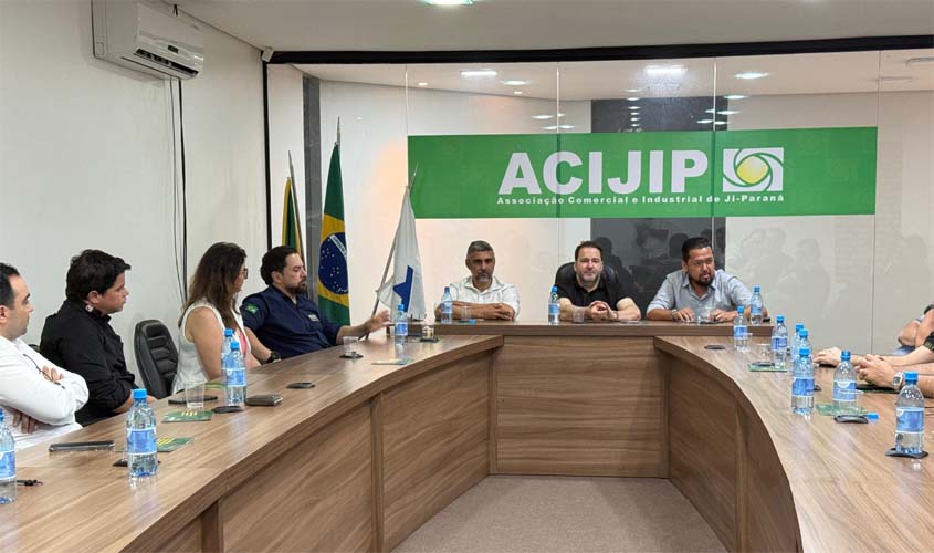 Deputado Alex Redano participa de Fórum de Desenvolvimento Econômico em Ji-Paraná