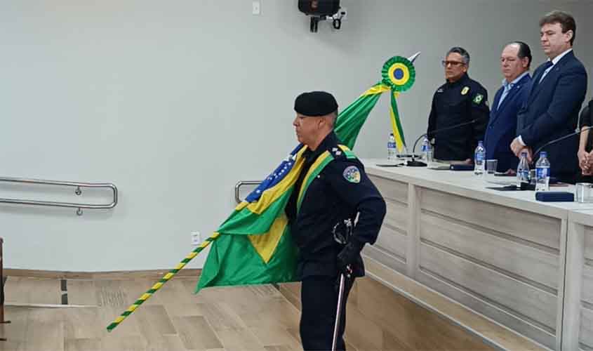 7º BATALHÃO CELEBRA DIA DO SOLDADO COM FORMATURA, PROMOÇÕES E ENTREGA DE MEDALHAS A CIVIS E MILITARES