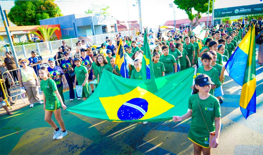 Estudantes iniciam Semana da Pátria em Porto Velho