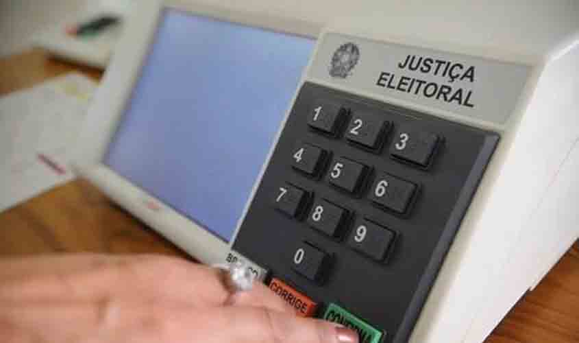 463 mil candidatos concorrem a cargos de prefeitos, vices e vereadores