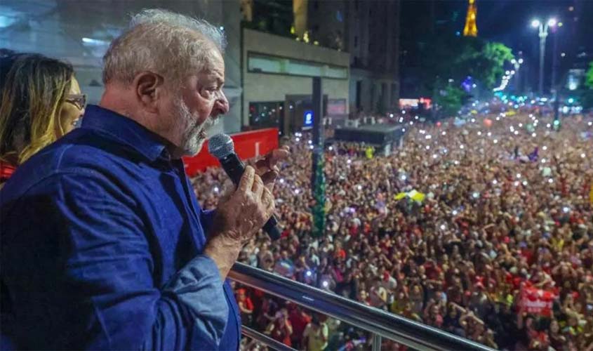 A volta por cima de Lula, bem no olho do vulcão